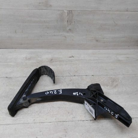 pedal-gaza-mercedes-e-class-w210-art-51890-big-0