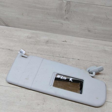 kozyrek-solncezashhitnyi-pravyi-mercedes-e-class-w210-art-51892-big-0