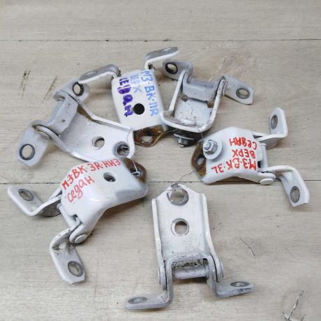 petlia-dveri-mazda-3-bk-sedan-art-54446-big-0