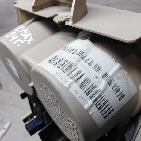 podstakannik-ford-c-max-04gv-art-54528-big-3