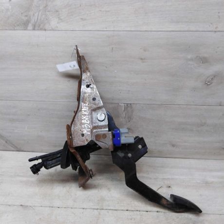 pedal-scepleniia-cilindr-scepleniia-mazda-3-bk-sedan-art-54535-big-0