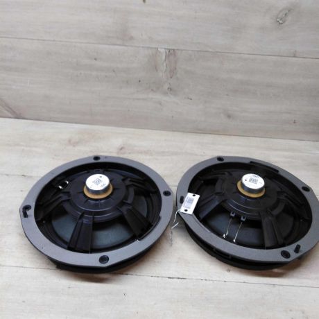 dinamik-akusticeskii-audi-a1-i-8x-art-54867-big-2