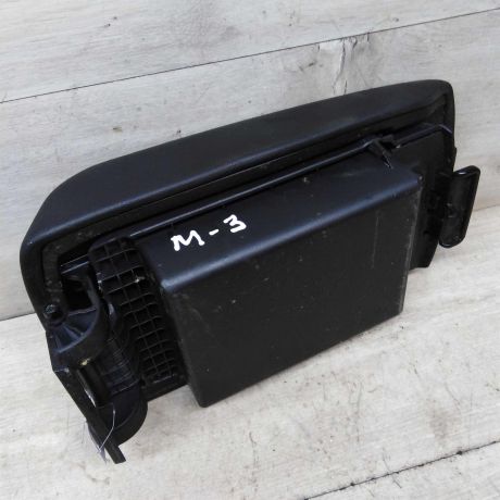 podlokotnik-mazda-3-bk-art-55424-big-2