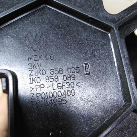 ramka-magnitoly-volkswagen-jetta-5-art-55427-big-2