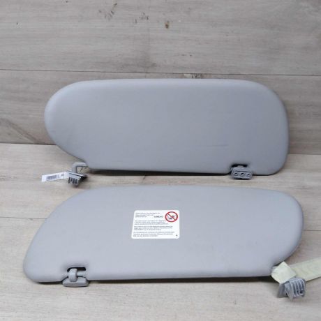 kozyrek-solncezashhitnyi-skoda-superb-art-57191-big-1