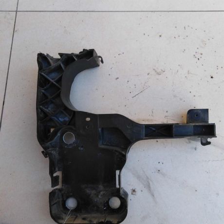 kronstein-levyi-renault-megane-2-perednei-paneli-defekt-art-57764-big-3