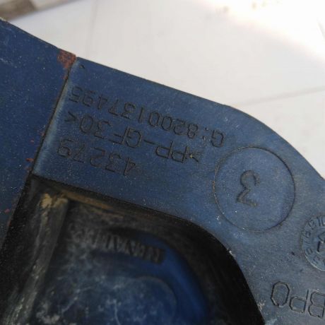 kronstein-levyi-renault-megane-2-perednei-paneli-defekt-art-57764-big-4