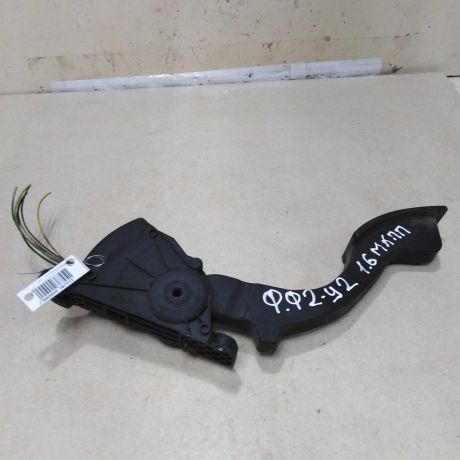 pedal-gaza-16i-ford-focus-2-rest-art-57861-big-0
