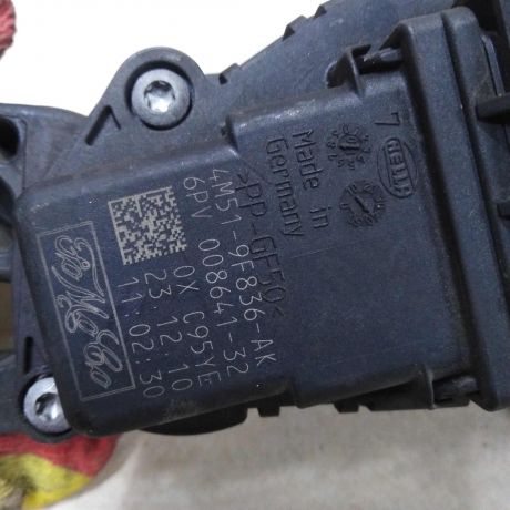 pedal-gaza-16i-ford-focus-2-rest-art-57861-big-3