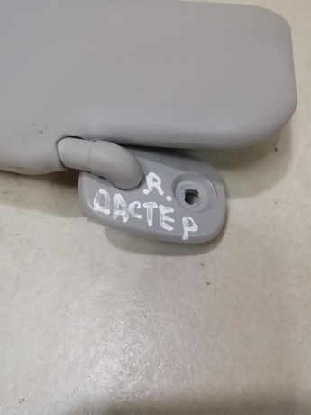 kozyrek-solncezashhitnyi-renault-duster-i-art-58415-big-5