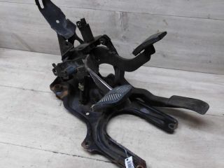 pedalnyi-uzel-blok-pedalei-volkswagen-golf-2-art-58464