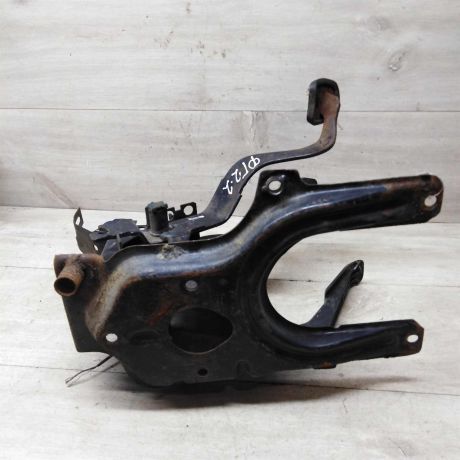 pedalnyi-uzel-blok-pedalei-volkswagen-golf-2-art-58464-big-1