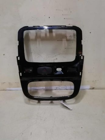 ramka-magnitoly-renault-duster-i-art-59158-big-0