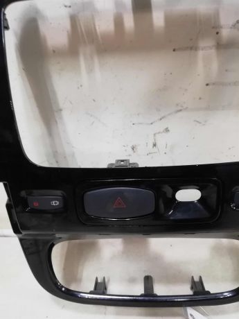 ramka-magnitoly-renault-duster-i-art-59158-big-2