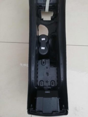 podlokotnik-peugeot-408-art-60030-big-5