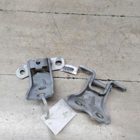 petlia-dveri-pravaia-verxniaia-i-nizniaia-hyundai-getz-art-60894-big-0