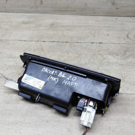 pepelnica-volkswagen-passat-b6-27-art-61061-big-1