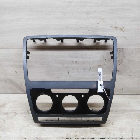 ramka-magnitoly-skoda-octavia-a5-rest-art-61535-big-0