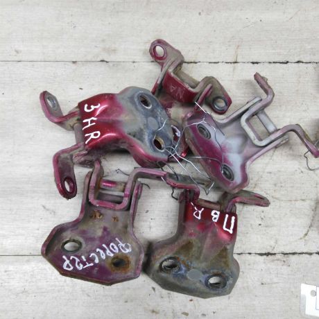 petlia-dveri-subaru-forester-ii-art-61814-big-0