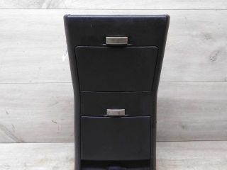 pepelnica-v-podstakannik-passazira-opel-antara-art-62651