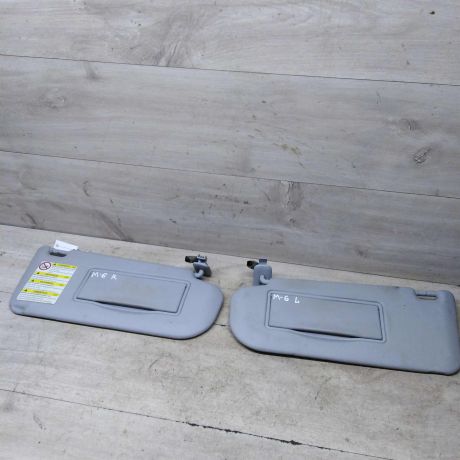 kozyrek-solncezashhitnyi-mazda-6-art-62673-big-0