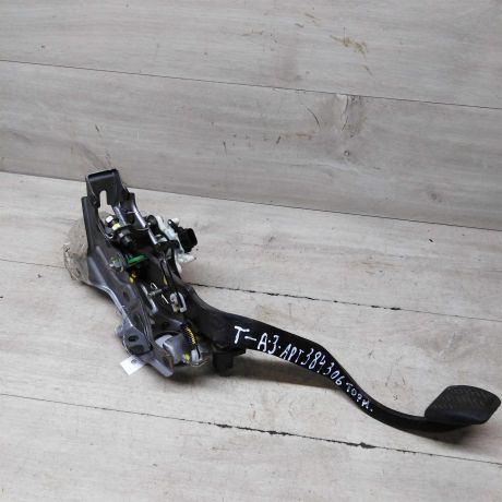 pedal-tormoza-mkpp-toyota-avensis-iii-t27-art-64082-big-0