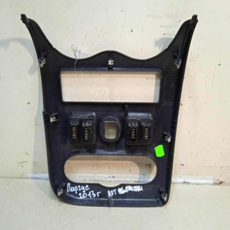 ramka-magnitoly-lada-largus-art-64304-big-3