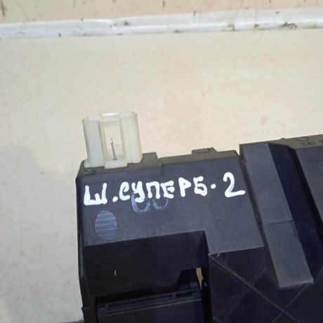 pepelnica-skoda-superb-art-64382-big-4