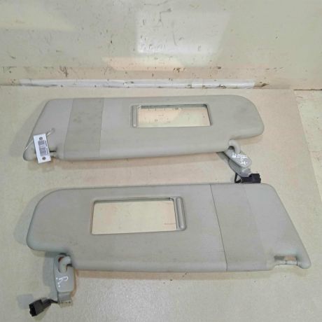 kozyrek-solncezashhitnyi-skoda-superb-art-64399-big-1