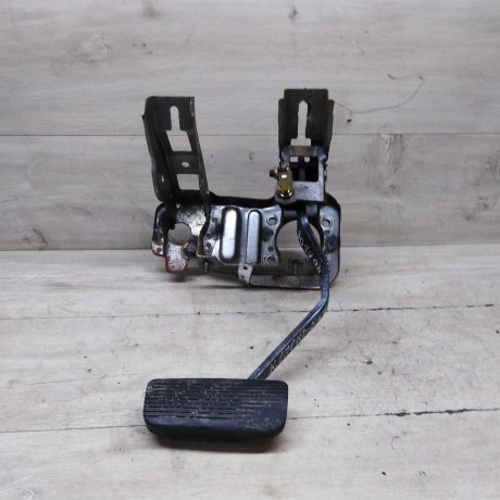 pedal-tormoza-kia-spectra-akpp-art-65473-big-0