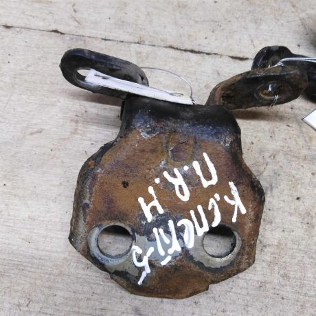 petlia-dveri-peredniaia-pravaia-nizniaia-kia-spectra-akpp-amerikanskaia-sborka-art-65594-big-0