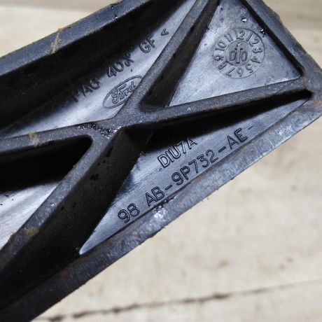 pedal-gaza-ford-focus-1-art-66249-big-3