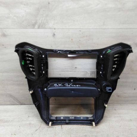 ramka-magnitoly-deflektor-obduva-great-wall-hover-m4-art-66531-big-1