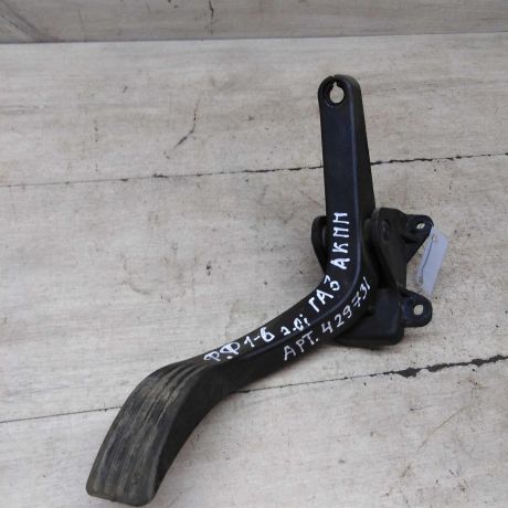 pedal-gaza-ford-focus-1-art-66825-big-0