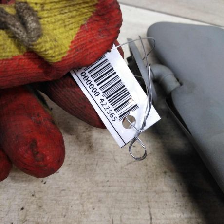 kozyrek-solncezashhitnyi-renault-logan-1-art-66933-big-1