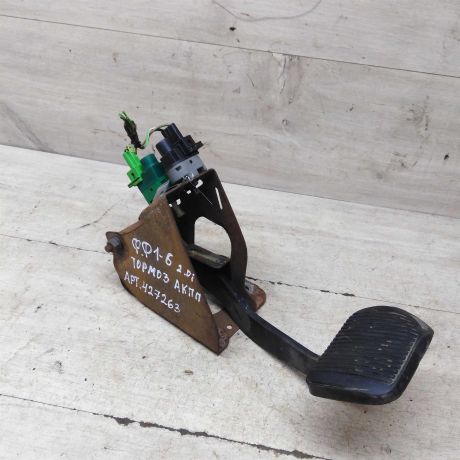 pedal-tormoza-ford-focus-1-akpp-art-67050-big-0
