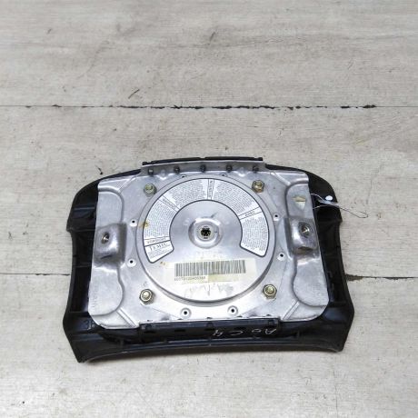 poduska-bezopasnosti-v-rul-audi-a6-c4-art-71045-big-1