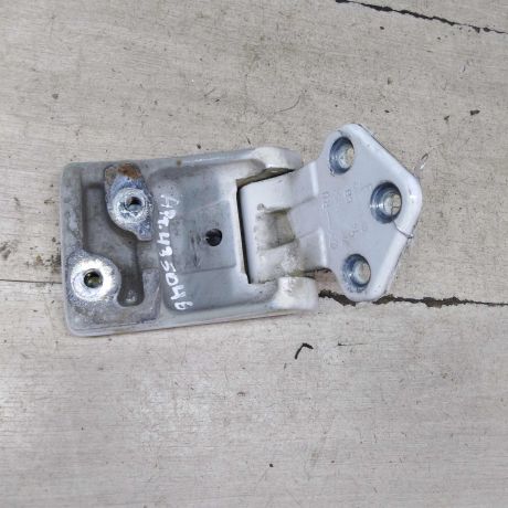 petlia-zadnei-pravoi-raspasnoi-dveri-volkswagen-transporter-t5-art-71107-big-0