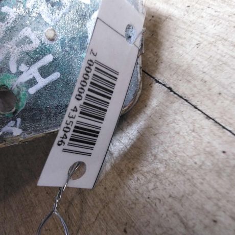 petlia-zadnei-pravoi-raspasnoi-dveri-volkswagen-transporter-t5-art-71107-big-2