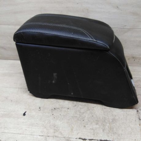 podlokotnik-volkswagen-polo-v-sedan-art-71217-big-6