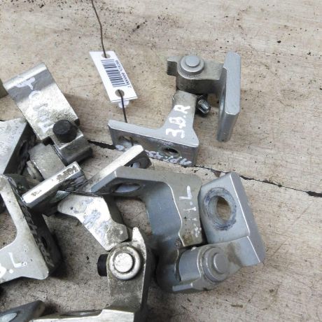 petlia-dveri-volkswagen-polo-v-sedan-art-71282-big-2