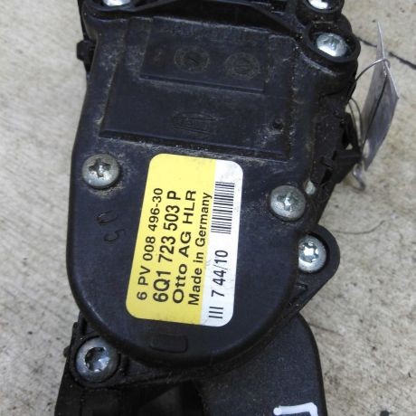 pedal-gaza-volkswagen-polo-v-sedan-art-71374-big-2