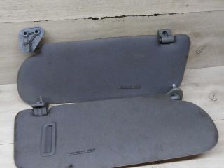 kozyrek-solncezashhitnyi-hyundai-sonata-4-ef-art-72411