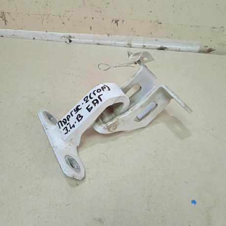 petlia-zadnei-levoi-raspasnoi-dveri-verxniaia-lada-largus-art-73076-big-0