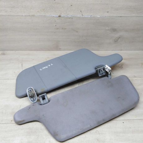 kozyrek-solncezashhitnyi-hyundai-accent-ii-art-73120-big-1