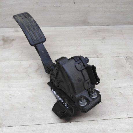 pedal-gaza-renault-duster-i-art-74178-big-1