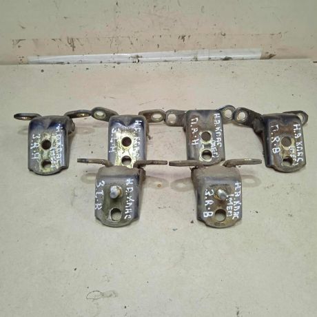 petlia-dveri-nissan-almera-classic-art-75100-big-1