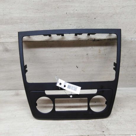 ramka-magnitoly-skoda-yeti-i-art-75507-big-0