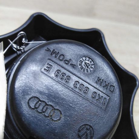 kreplenie-zapasnogo-kolesa-skoda-yeti-i-art-75923-big-5