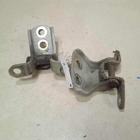 petlia-dveri-levaia-nissan-primera-p12-art-75937-big-0